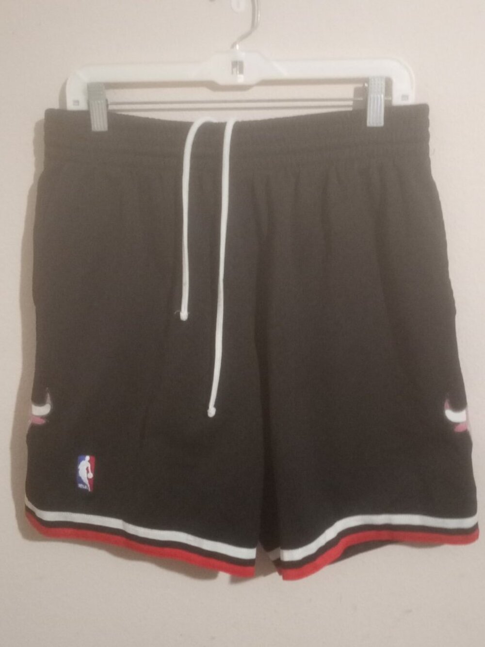 Chicago Bulls Hardwood Classics Men’s Large L Shorts Mitchell Ness NBA Swingman
